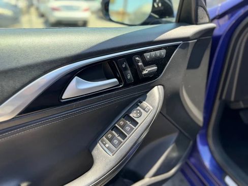 Used 2017 INFINITI QX30 w/ Cargo Package FWD image 40