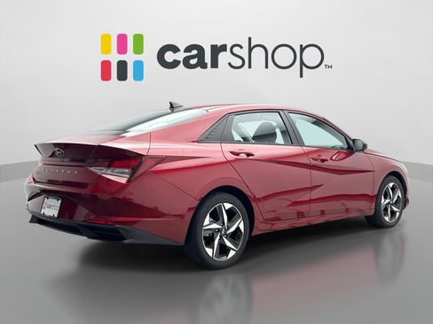 Used 2023 Hyundai Elantra SEL w/ Convenience Package FWD image 5