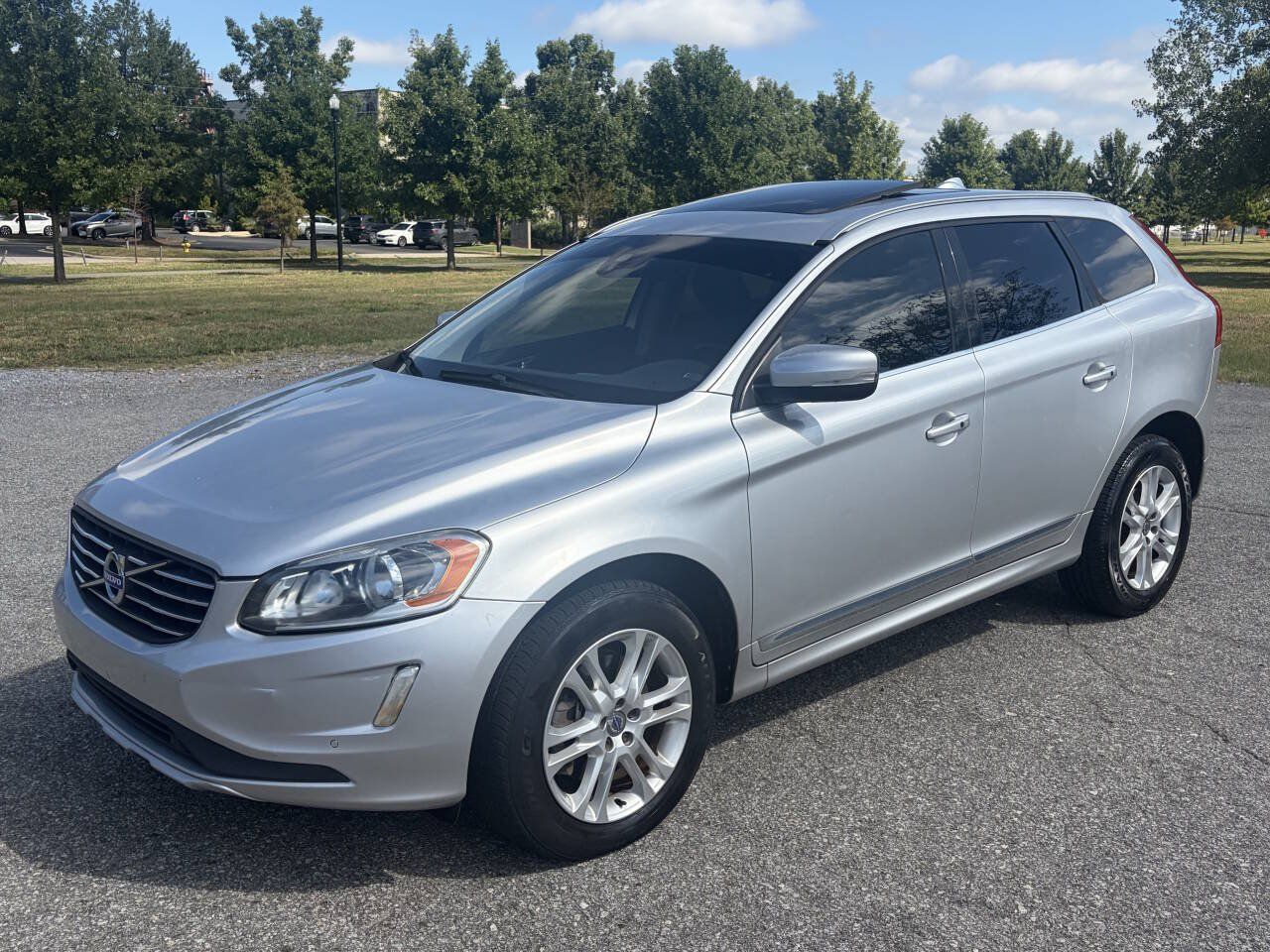 Used 2015 Volvo XC60 T5 Premier FWD image 3