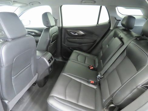 Used 2023 GMC Terrain SLT AWD/4WD image 19
