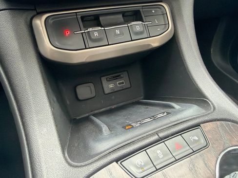 Used 2023 GMC Acadia Denali w/ Trailering Package AWD/4WD image 13
