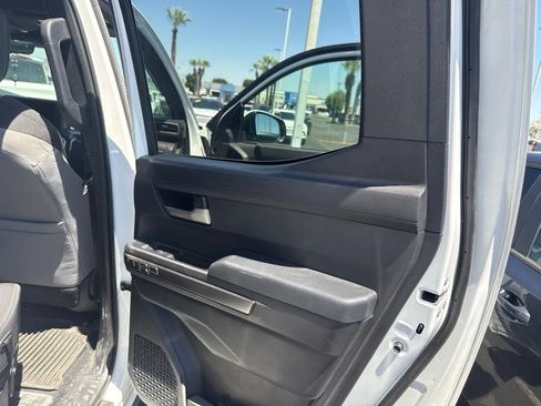 Used 2025 Toyota Tacoma TRD Off-Road AWD/4WD image 30