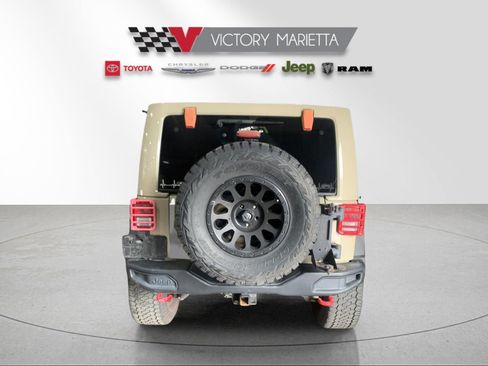 Used 2017 Jeep Wrangler Unlimited Rubicon AWD/4WD image 3