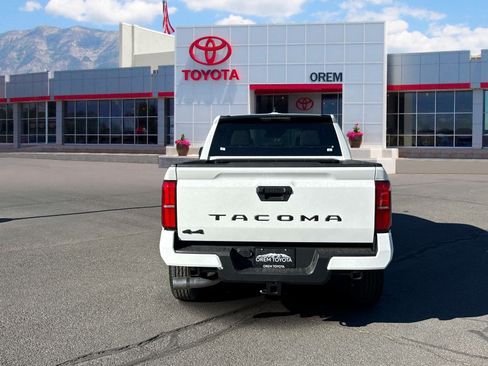 New 2026 Toyota Tacoma SR5 AWD/4WD image 4