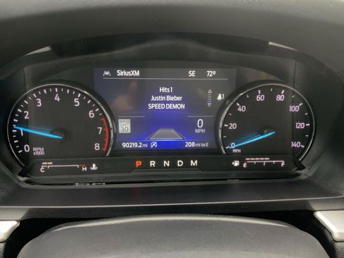 Used 2021 Ford Explorer XLT w/ Equipment Group 202A AWD/4WD image 25