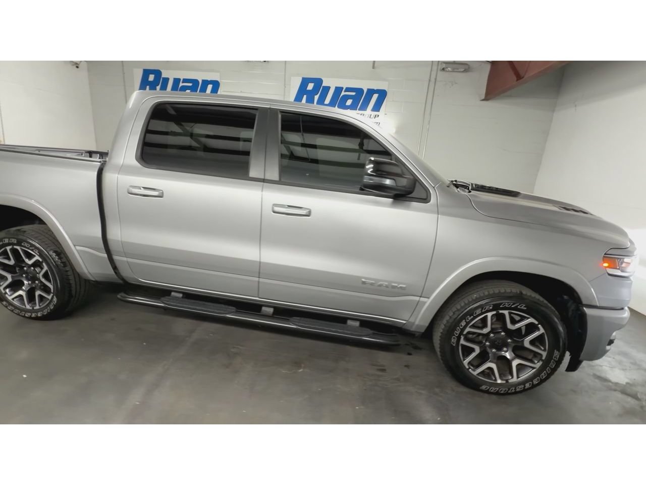 Used 2025 RAM 1500 Laramie w/ Sport Appearance Package AWD/4WD image 2