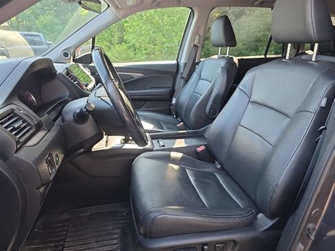 Used 2019 Honda Pilot EX-L image 11