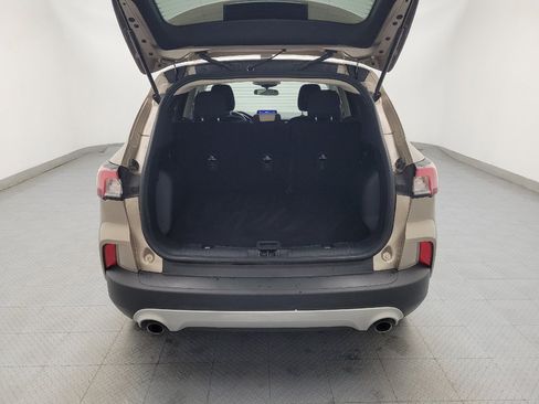 Used 2020 Ford Escape SE FWD image 29