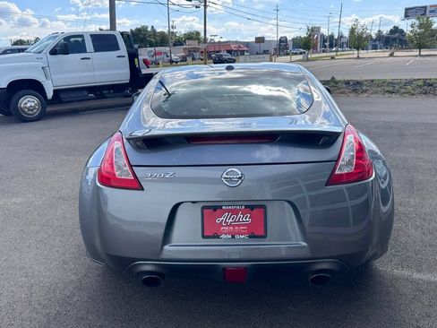 Used 2014 Nissan 370Z Touring w/ Sport Package RWD image 5