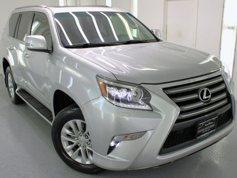 Used 2018 Lexus GX 460 Premium w/ Premium Package AWD/4WD image 29