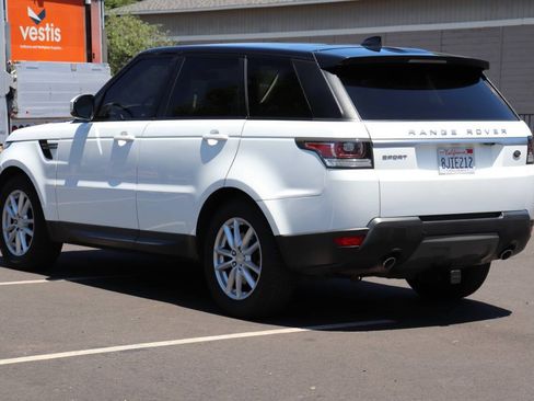 Used 2017 Land Rover Range Rover Sport SE AWD/4WD image 6