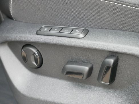 New 2026 Volkswagen Atlas Cross Sport SEL Premium R-Line image 5