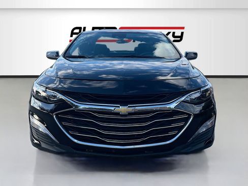 Used 2024 Chevrolet Malibu LT FWD image 2