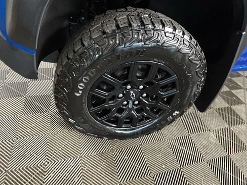 Used 2024 Chevrolet Colorado Trail Boss w/ Advanced Trailering Package AWD/4WD image 10
