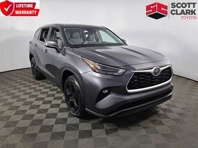 Used 2024 Toyota Highlander LE