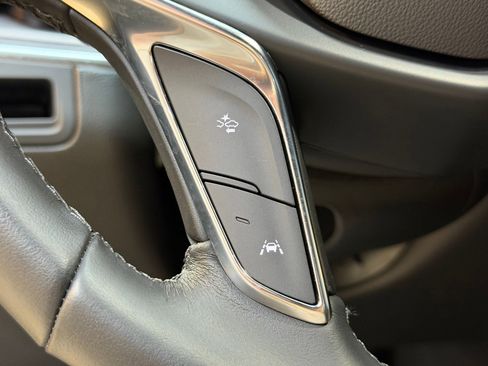 Certified 2022 Cadillac XT5 Luxury FWD image 26