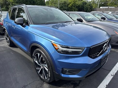 Used 2021 Volvo XC40 T5 R-Design AWD/4WD image 7