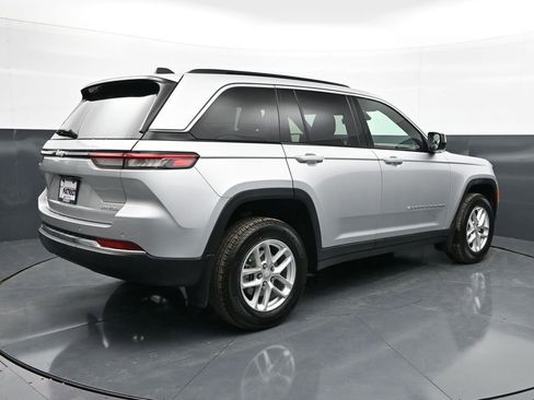 New 2026 Jeep Grand Cherokee Laredo X AWD/4WD image 3