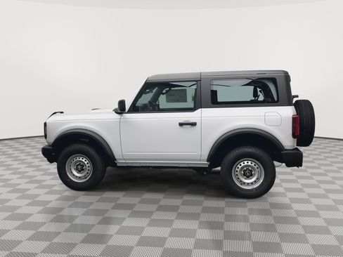 New 2026 Ford Bronco 2-Door AWD/4WD image 30