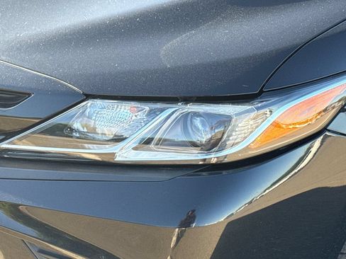 Used 2020 Toyota Camry SE w/ Blackout Package FWD image 48