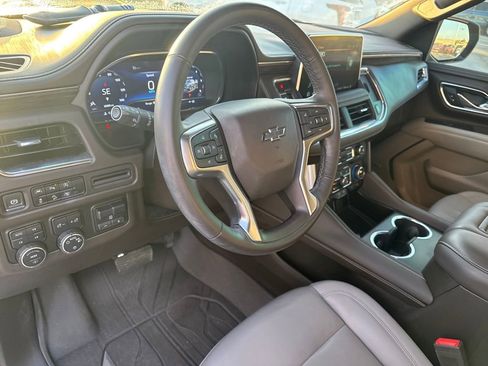 Used 2024 Chevrolet Tahoe Z71 w/ Z71 Off-Road Package image 9