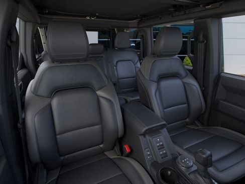 New 2025 Ford Bronco Outer Banks image 10