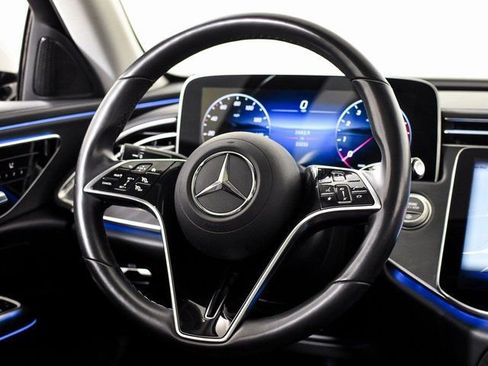 Used 2025 Mercedes-Benz E 450 E 450 image 23