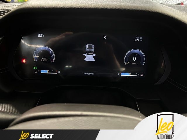 Used 2023 Jeep Grand Cherokee Altitude RWD image 16