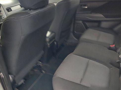 Used 2018 Mitsubishi Outlander SEL AWD/4WD image 18