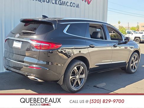 Used 2021 Buick Enclave Essence w/ Sport Touring Edition image 7