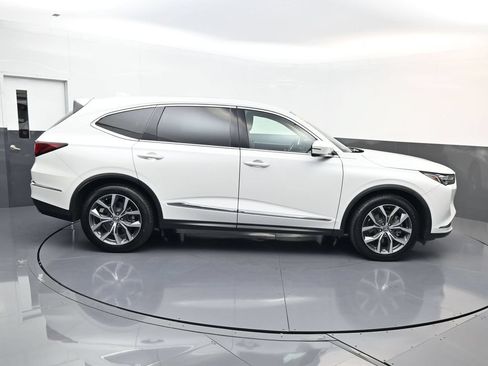 Used 2024 Acura MDX w/ Technology Package AWD/4WD image 2