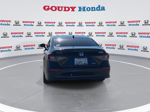 Certified 2025 Honda Civic Sport Touring image 7