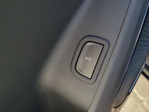 New 2026 GMC Acadia AT4 w/ Luxury Package AWD/4WD image 20