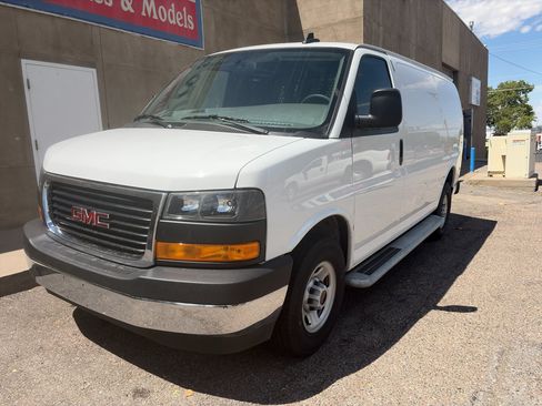 Used 2025 GMC Savana 2500 w/ Driver Convenience Package RWD image 6