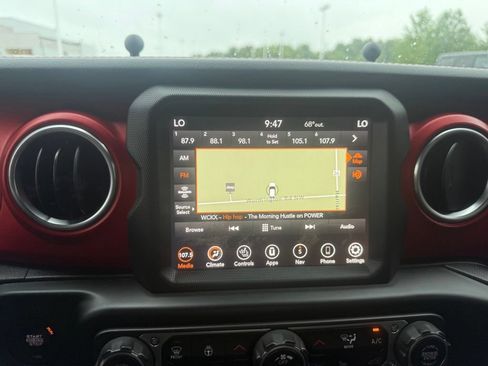 Used 2020 Jeep Gladiator Rubicon AWD/4WD image 28