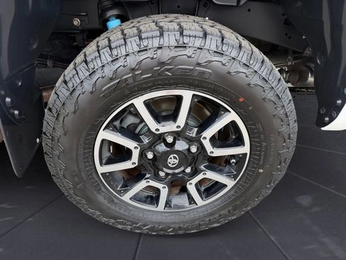Used 2015 Toyota Tundra Limited w/ TRD Off Road Package AWD/4WD image 31