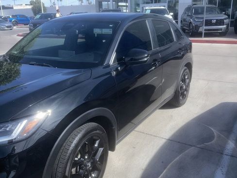 Used 2024 Honda HR-V Sport image 5