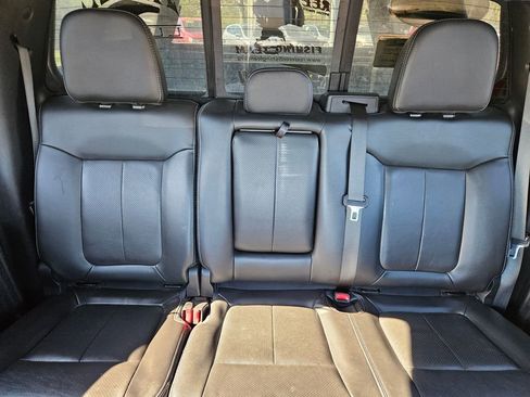 Used 2014 Ford F150 Lariat w/ Equipment Group 502A Luxury image 18