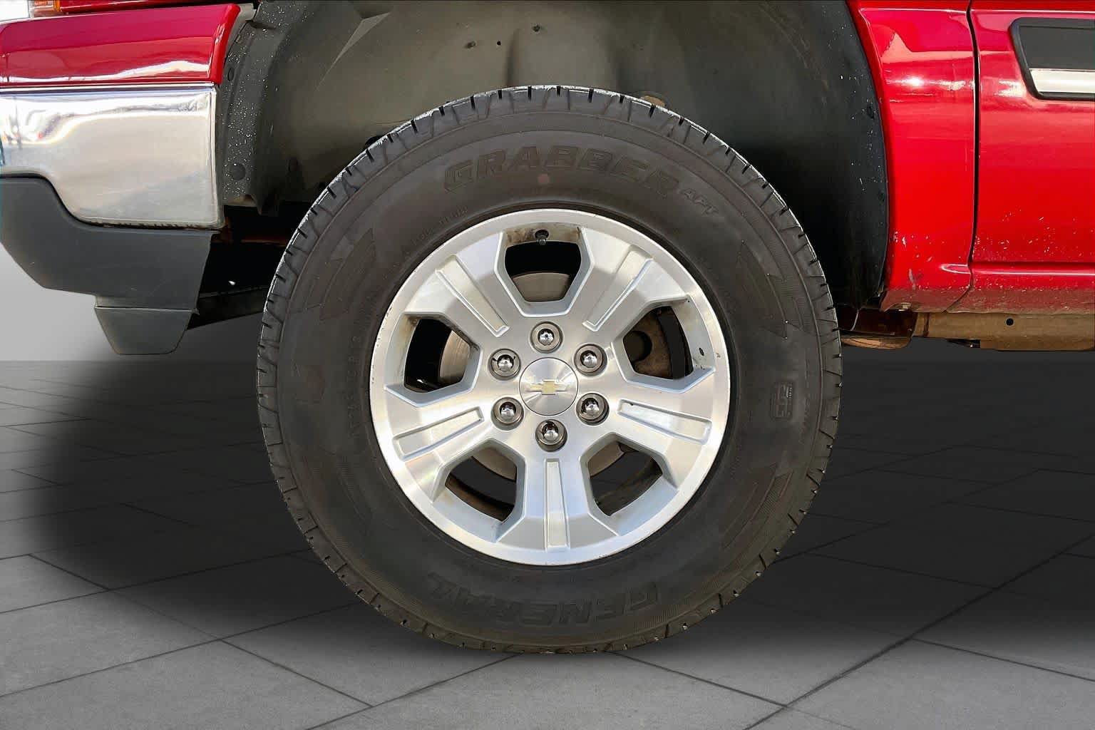 Used 2006 Chevrolet Silverado 1500 LT w/ Light Duty Power Package AWD/4WD image 10