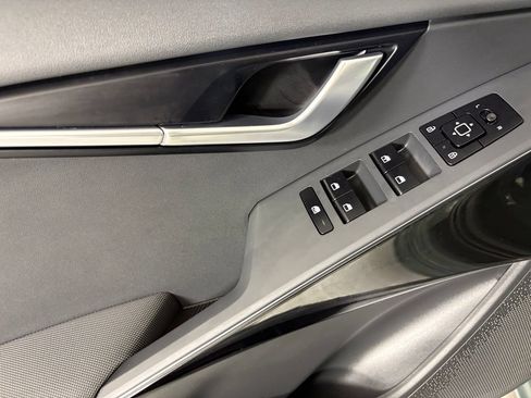 New 2026 Kia Niro Wind FWD image 20
