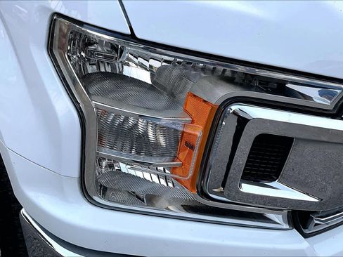 Used 2018 Ford F150 XLT w/ Equipment Group 302A Luxury image 26