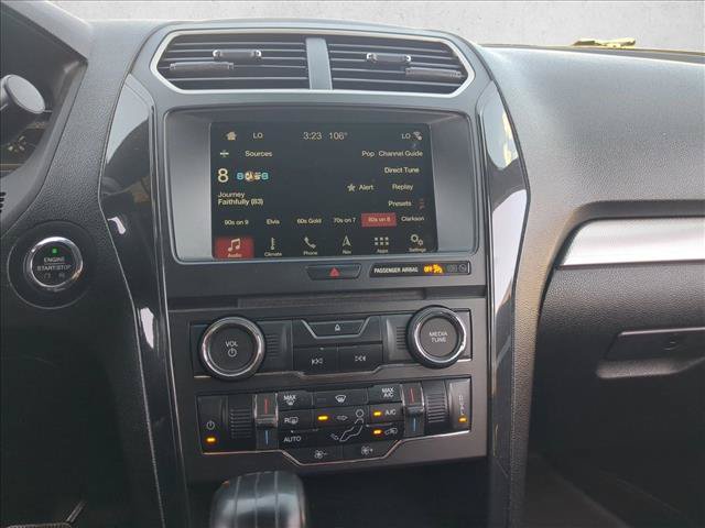 Used 2017 Ford Explorer XLT w/ Equipment Group 201A FWD image 15
