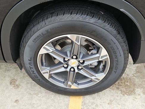 Used 2025 Chevrolet Blazer LT image 12