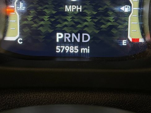 Used 2018 Jeep Wrangler Unlimited Sahara AWD/4WD image 25