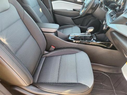 New 2026 Chevrolet Trax LT w/ Driver Confidence Package image 10