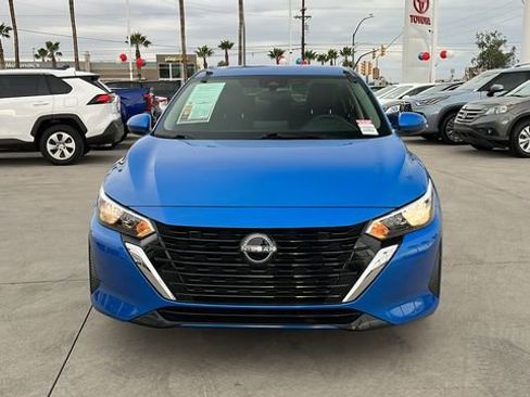 Used 2025 Nissan Sentra SV image 2