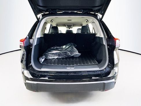 New 2026 Nissan Rogue SV image 21