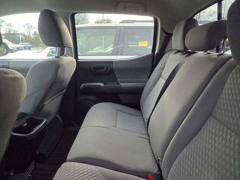 Used 2021 Toyota Tacoma SR5 w/ SR5 Appearance Package (SM) image 7