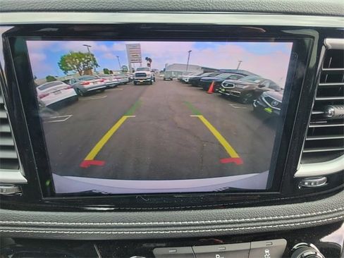 New 2023 Chrysler Pacifica Touring-L w/ S Appearance Package image 27