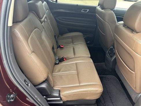 Used 2017 Lincoln MKT AWD w/ Technology Package image 21